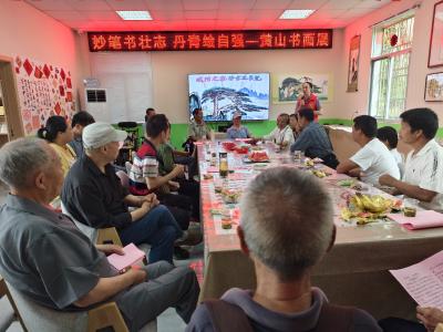 英山县残联举办残疾人艺术展览活动