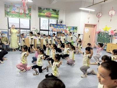 【简讯】县第三幼儿园举办期末展示活动