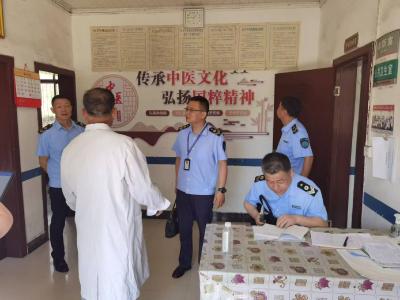 黃岡市疾病預防控制中心（衛(wèi)生監(jiān)督所）到英山開展國家雙隨機工作