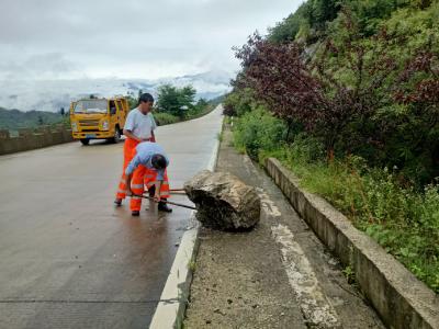 英山县农村公路事业发展中心：筑牢防汛安全线 保障公路畅通