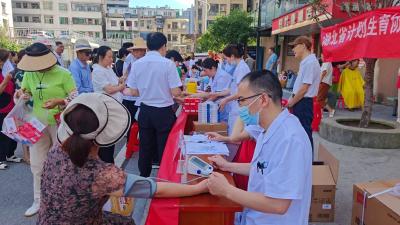 紅色義診映初心：縣婦幼保健院“七一”黨員先鋒隊(duì)在行動