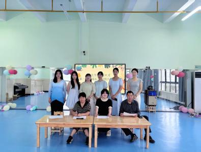 【教育之窗】縣第二幼兒園石頭咀園區(qū)：展教師風(fēng)采 促專業(yè)成長(zhǎng)