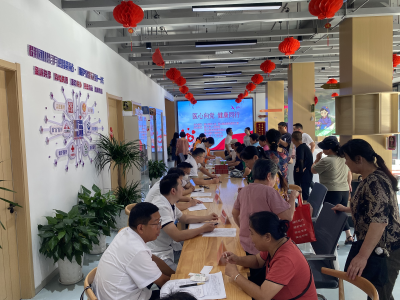 “愛心義診進(jìn)驛站” 貼心服務(wù)暖職工