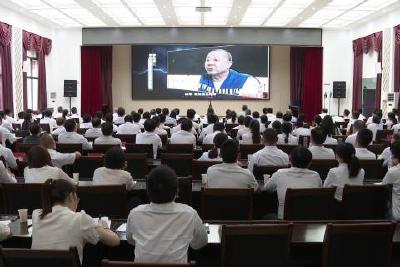 枝江市收听收看宜昌市领导干部警示教育大会