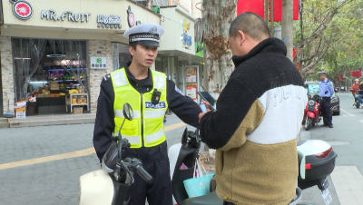 国庆·我在岗位祝福您｜最美“警”色 守护平安出行
