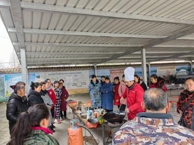 七星台镇马羊洲村：厨师技能培训为乡村振兴“赋能”