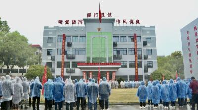 市人武部开展2024年基干民兵集合点验暨欢送仪式