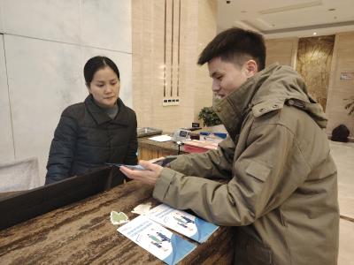 枝江供电：“e起节电”记心间 低碳新风拂家园 
