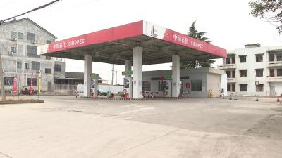 枝江七旬老人夜间迷路 加油站员工暖心相助
