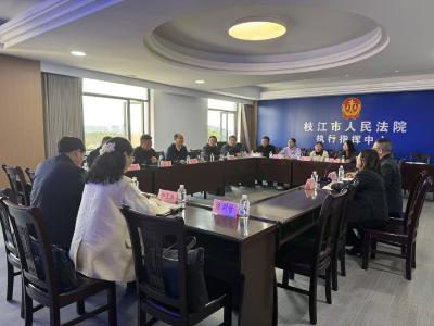 市人大常委会组织部分市人大代表视察市法院庭审工作