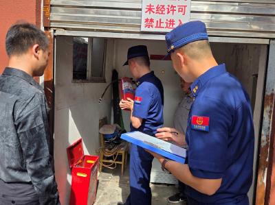 枝江消防开展学校“防消联勤” 筑牢校园防火屏障