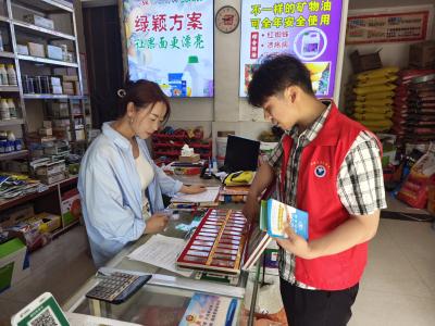 顾家店镇：禁毒知识进商户，筑牢全民“防毒墙”