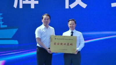 16艘130米LNG运输船在枝江集中开工建造