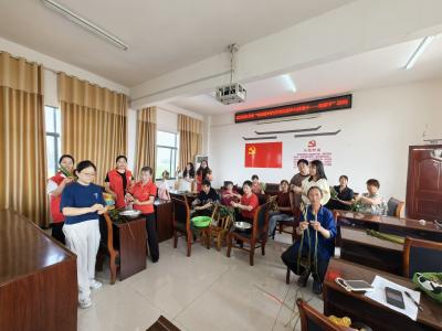 沈家店：粽香迎端午 邻里情更浓
