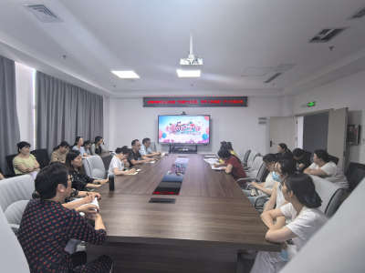 白衣执甲践初心 温情座谈话担当