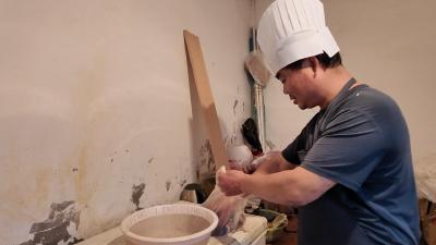 偏屋卤菜：烟火灶台藏匠心 岁月熬煮好滋味