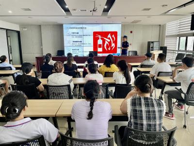 枝江：“消防讲座+实操灭火” 护航电商大楼安全运营