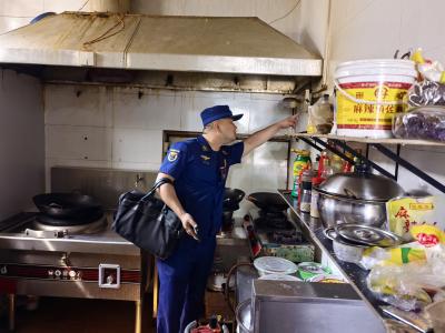 枝江消防持续开展沿街商业门店消防安全隐患排查