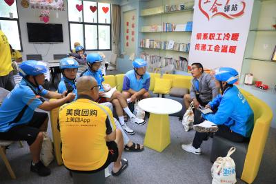 办实事解难题 | 枝江：织密“清凉网” 守护高温下的户外劳动者