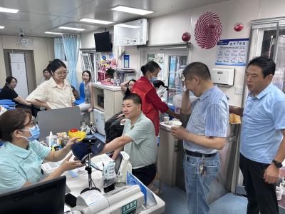 市财政局积极组织爱心献血活动 