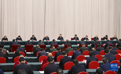 习近平：全面贯彻新时代党的治藏方略 努力建设团结富裕文明和谐美丽的社会主义现代化新西藏