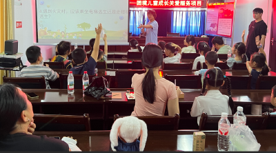 马家店街道开展“巧手筑梦 灯塔相伴”儿童创意手工活动