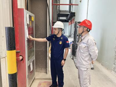 枝江消防上门服务指导 筑牢化工企业“防火墙”