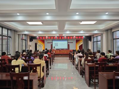 烟墩包村迎来返乡名医团队 女性享“家门口”健康义诊服务