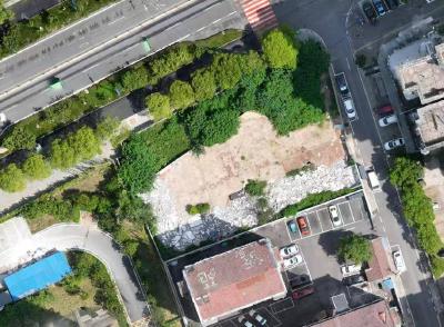 【湖北日报】10余次居民议事会“定制” 杂乱荒地变口袋公园