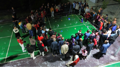 九龙村：趣味活动庆双节 欢声笑语聚民心