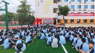 枝江：消防安全“开学第一课” 提升师生应急能力  