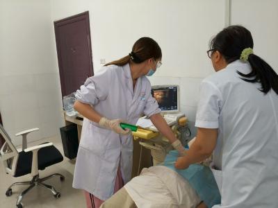 精准诊疗惠基层 市人民医院医师到董市镇卫生院开展乳腺肿物超声引导下穿刺活检