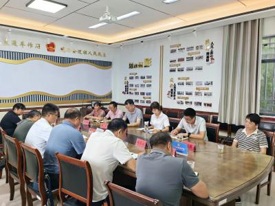 七星台镇人大开展“局长进站”活动 共商水利设施建设