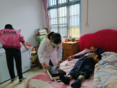 情暖金秋 顾家店镇卫生院为计生特殊家庭送健康