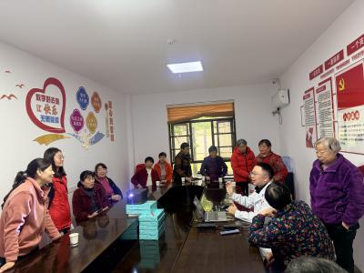 七口堰社区三方协作护健康晚年