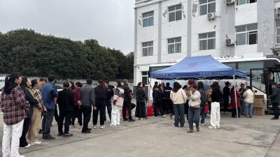 问安镇无偿献血活动顺利开展 爱心温暖全镇