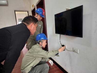 情暖重阳   电力护航