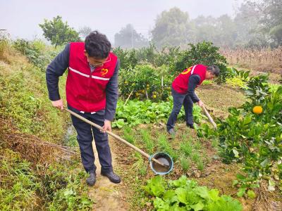 烟墩包村：党建引领送温暖 重阳敬老显真情