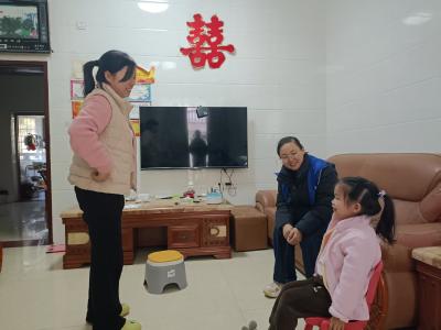 情暖童心 守护成长——顾家店社区入户走访暖人心