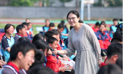 闪耀枝江身边人·中国好人事迹展播⑦陈木兰：岛上“木兰”以书香点亮乡村“精神之灯”