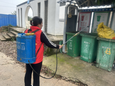 石半坡村：开展灭蚊行动 守护村民健康生活