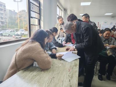 银龄欢聚话重阳 青老互助暖桑榆 --国网枝江市供电公司举办重阳敬老主题活动                              