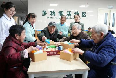 枝江市中医医院医养中心举办重阳节敬老活动