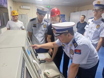 枝江消防走进危化企业开展“防消联勤”跟班见学