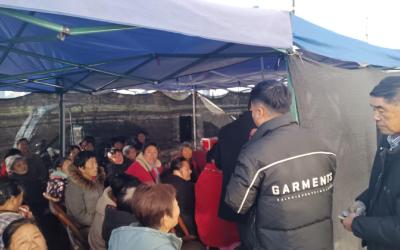 百里洲市场监管所开展打击农村会销专项行动