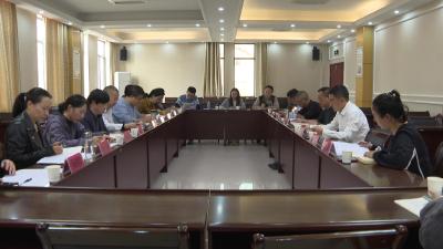 市人大常委会“代表有约 局长进站”活动走进仙女镇