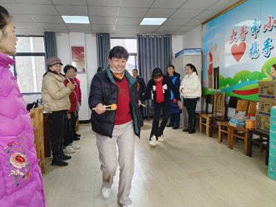 七星台社区：邻里齐相聚 “筷”乐乒乓趣无限
