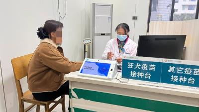 百里洲镇中心卫生院：夜幕前的温暖