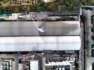 枝江消防开展大跨度厂房火灾扑救实战演练