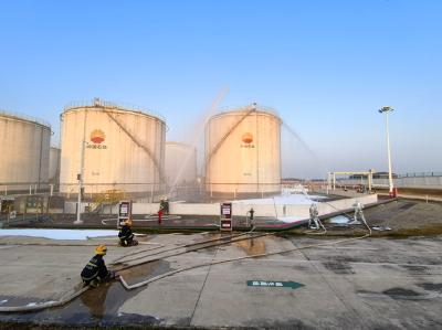 枝江消防联合中国石油湖北销售分公司宜昌油库开展联合应急演练